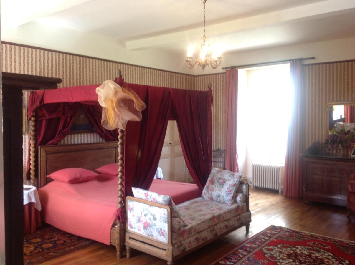 Chateau De La Ville-Hue Guer Esterno foto
